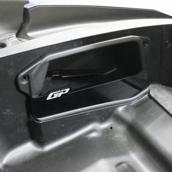 Capac compartiment unelte fumuriu - Honda Forza 250 / Forza 350 / NSS350 2023-2024 de la GP Kompozit