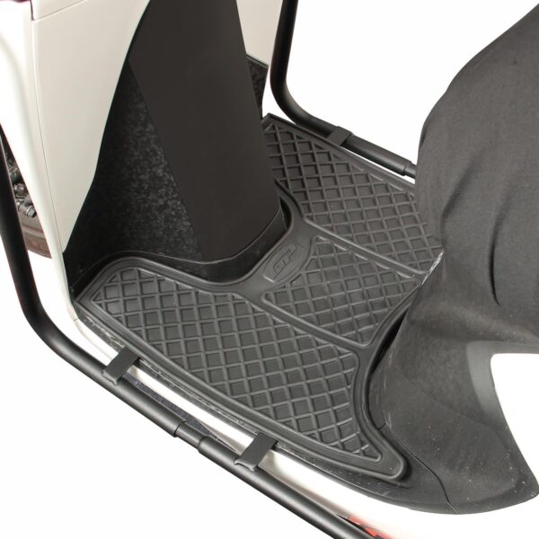 Covoraș din cauciuc (negru) - Honda Dio 2021-2024 de la GP Kompozit