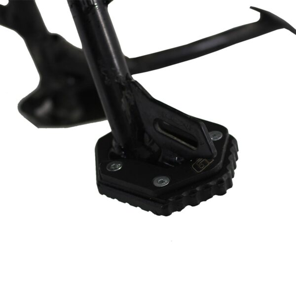 Extensie cric lateral (neagra) - BMW F 900 XR 2020-2023 de la GP Kompozit