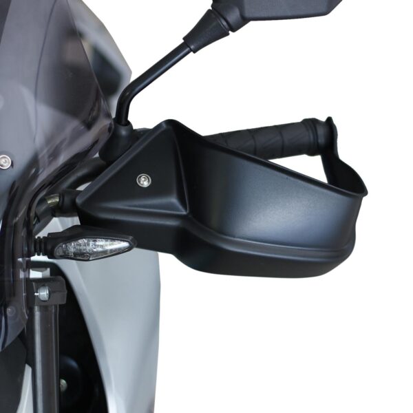 Handguard (negru) - CFMOTO 250 NK / 300 NK 2018-2022 de la GP Kompozit