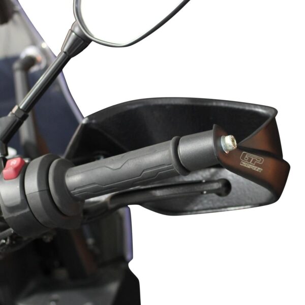 Handguard (negru) - CFMOTO 800 MT 2022-2023 de la GP Kompozit