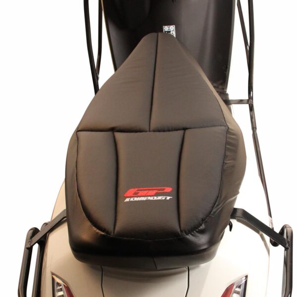 Husă șa (neagră) - Honda Activa 2017-2024 de la GP Kompozit