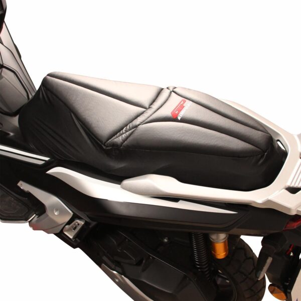 Husă șa (neagră) - RKS Veloce 150 2022-2024 de la GP Kompozit