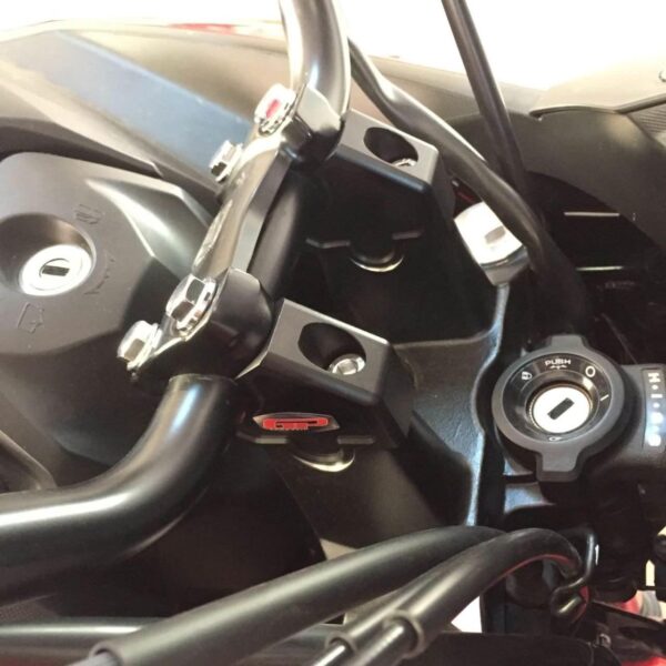 Inaltator ghidon (negru) - Honda NC 700S / NC 750S / NC 700X / NC 750X 2012-2024 de la GP Kompozit