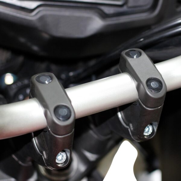 Inaltator ghidon (negru) - Honda VFR 800X Crossrunner 2015-2021 de la GP Kompozit
