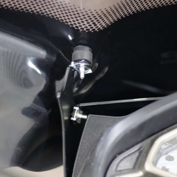 Parbriz cu bride prindere fumuriu - SYM Jet 14 2017-2024 (79 cm) de la GP Kompozit