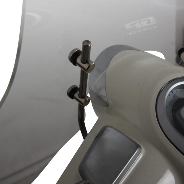 Parbriz fumuriu - Peugeot Django 2015-2023 (43 cm) de la GP Kompozit