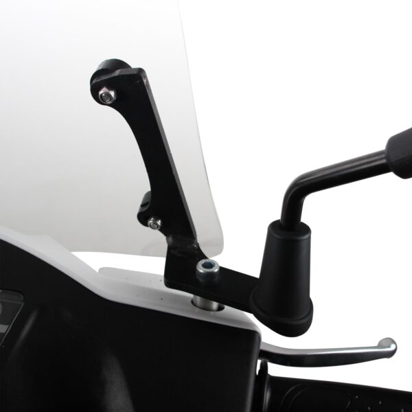 Parbriz fumuriu cu prinderi - SYM Orbit II 50 2022-2023 (48 cm) de la GP Kompozit