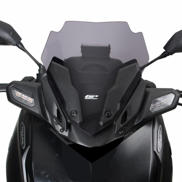 Parbriz sport fumuriu - Yamaha XMAX 250 / XMAX 300 2024 (40 cm) de la GP Kompozit