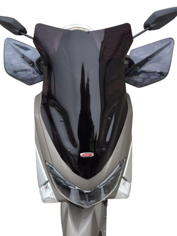 Parbriz sport transparent - Yamaha NMAX 125 / NMAX 155 2015-2020 (54 cm) de la GP Kompozit