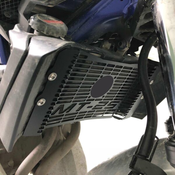 Protecție radiator - Yamaha MT-25 2015-2019 de la GP Kompozit