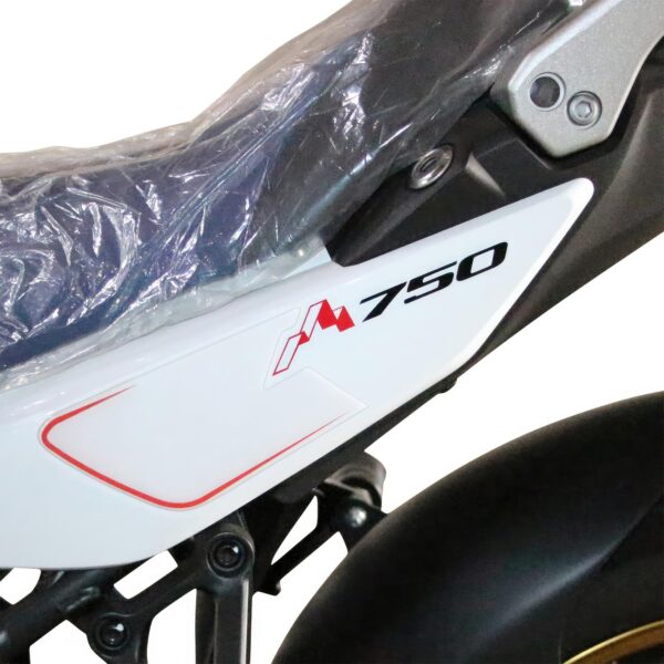 Protecție rezervor (alb) - Honda XL 750L Transalp 2023-2024 de la GP Kompozit