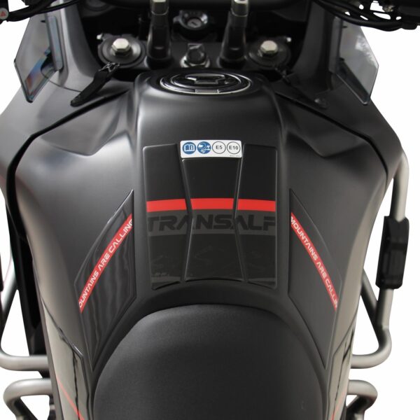 Protecție rezervor (neagră) - Honda XL 750L Transalp 2023-2024 de la GP Kompozit