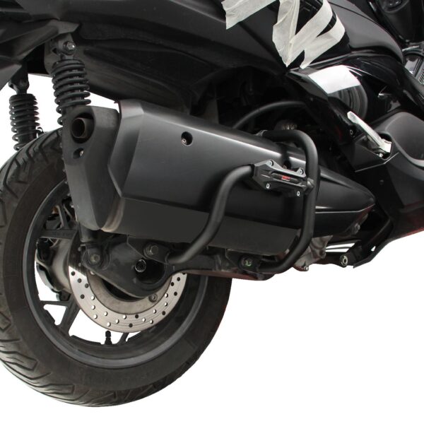 Protecție toba (neagră) - Yamaha XMAX 250 / XMAX 300 2018-2024 de la GP Kompozit