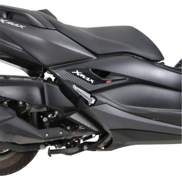 Set protecție laterală rezervor (neagră-carbon) - Yamaha XMAX 2018-2022 de la GP Kompozit