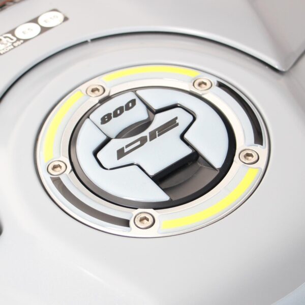 Set protecție rezervor (galben) - Suzuki V-Strom 800DE 2023-2024 de la GP Kompozit