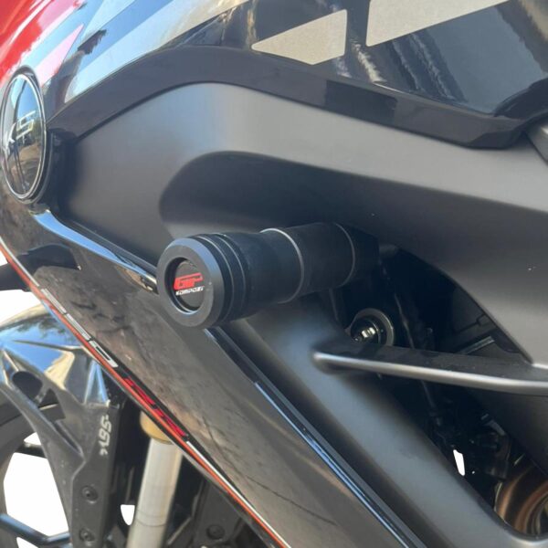 Slider cadru (negru) - RKS SRK250RR 2024 de la GP Kompozit