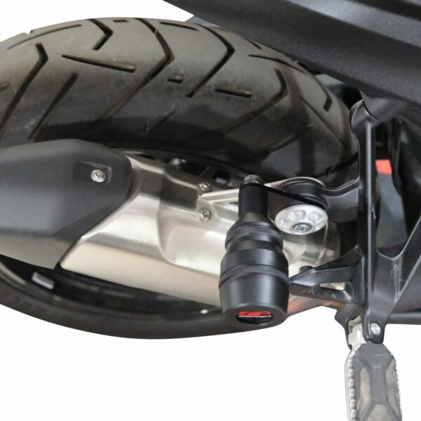 Slider protecție toba cu BMW R 1300 GS 2023-2024 de la GP Kompozit