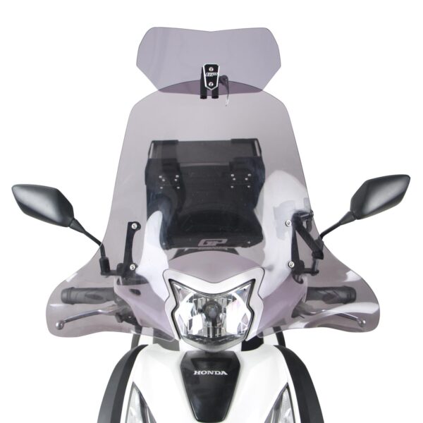 Spoiler parbriz ajustabil universal - GP101 fumuriu (cu prindere argintie), produs universal de la GP Kompozit