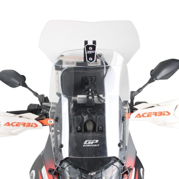 Spoiler parbriz ajustabil universal - GP105 transparent (cu prindere argintie), produs universal de la GP Kompozit