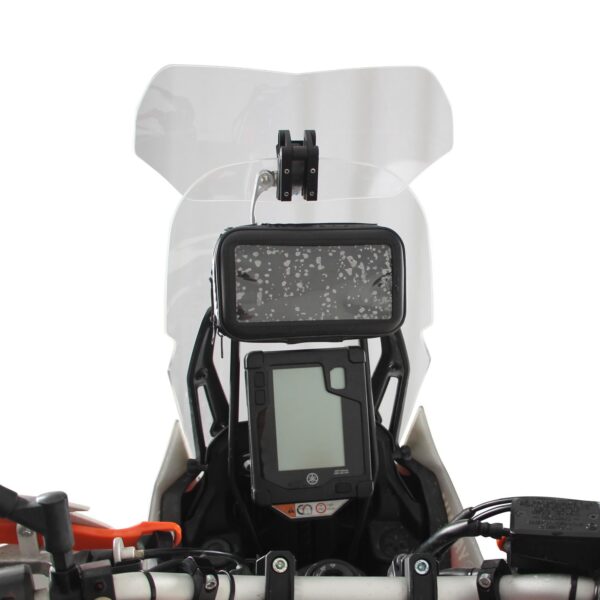 Spoiler parbriz ajustabil universal - GP105 transparent (cu prindere argintie), produs universal de la GP Kompozit