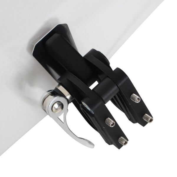 Spoiler parbriz ajustabil universal - GP105 transparent (cu prindere argintie), produs universal de la GP Kompozit