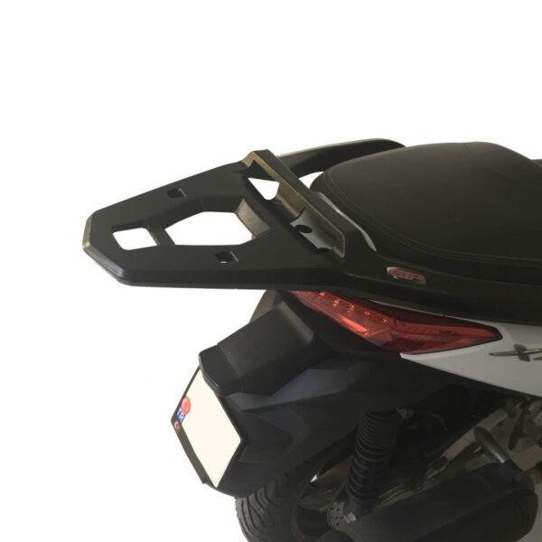 Suporturi pentru bagaje (negru) - Yamaha XMAX 250 / XMAX 400 2014-2017 de la GP Kompozit