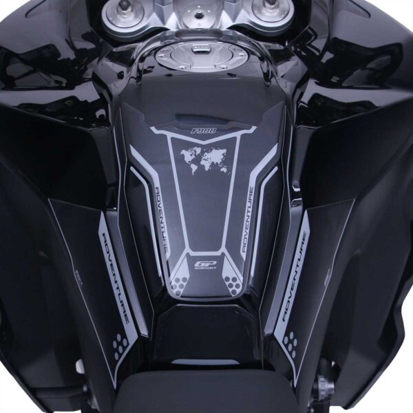 Set protectii rezervor (negru) - BMW F 900 GS ADV 2024 de la GP Kompozit