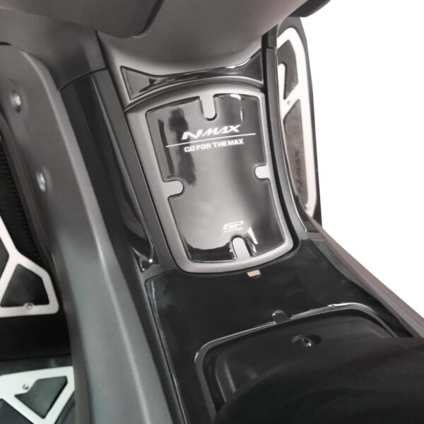 Protecție rezervor (gri) - Yamaha NMAX 125 / NMAX 155  2025