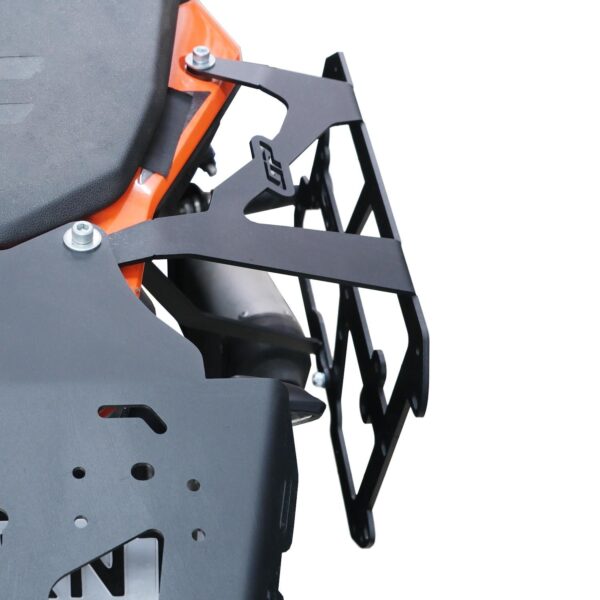 Suport lateral portbagaj (negru) - KTM 250 Adventure / 390 Adventure  2020-2024