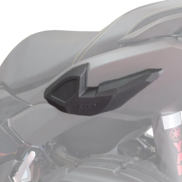 Carenaj lateral (negru) - Yamaha NMAX 125 / NMAX 155 2025