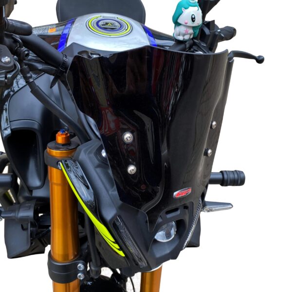 Parbriz (negru) - Yamaha MT-09 2021-2023 (25 cm) de la GP Kompozit